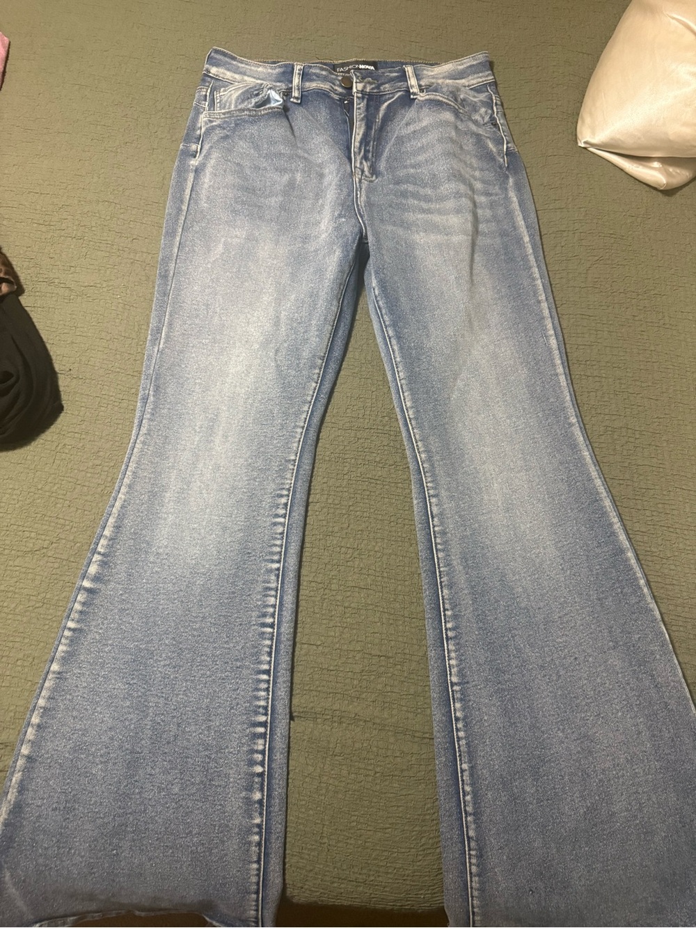 Fashion Nova Women's Light Wash Boot Cut Jeans